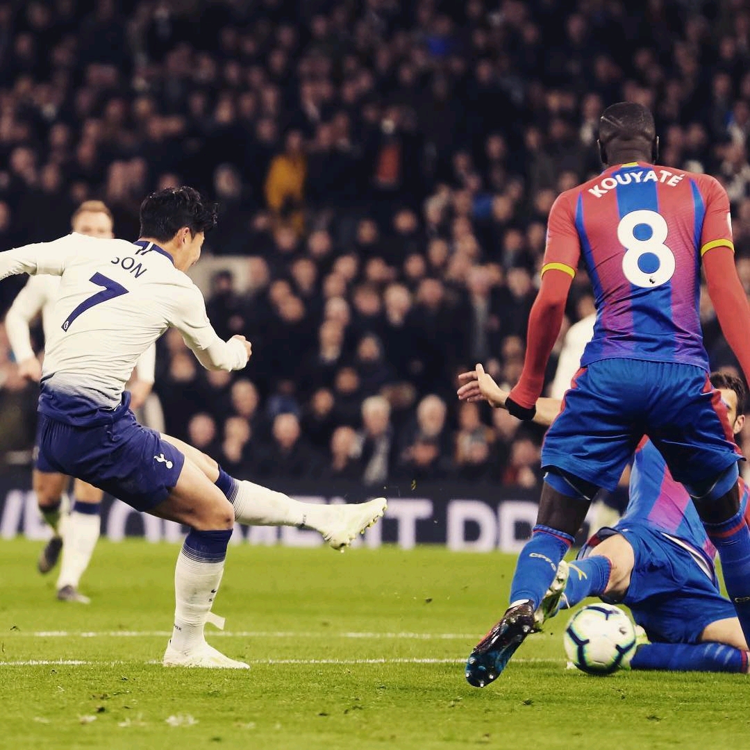 他摇手指的 他摇手指的